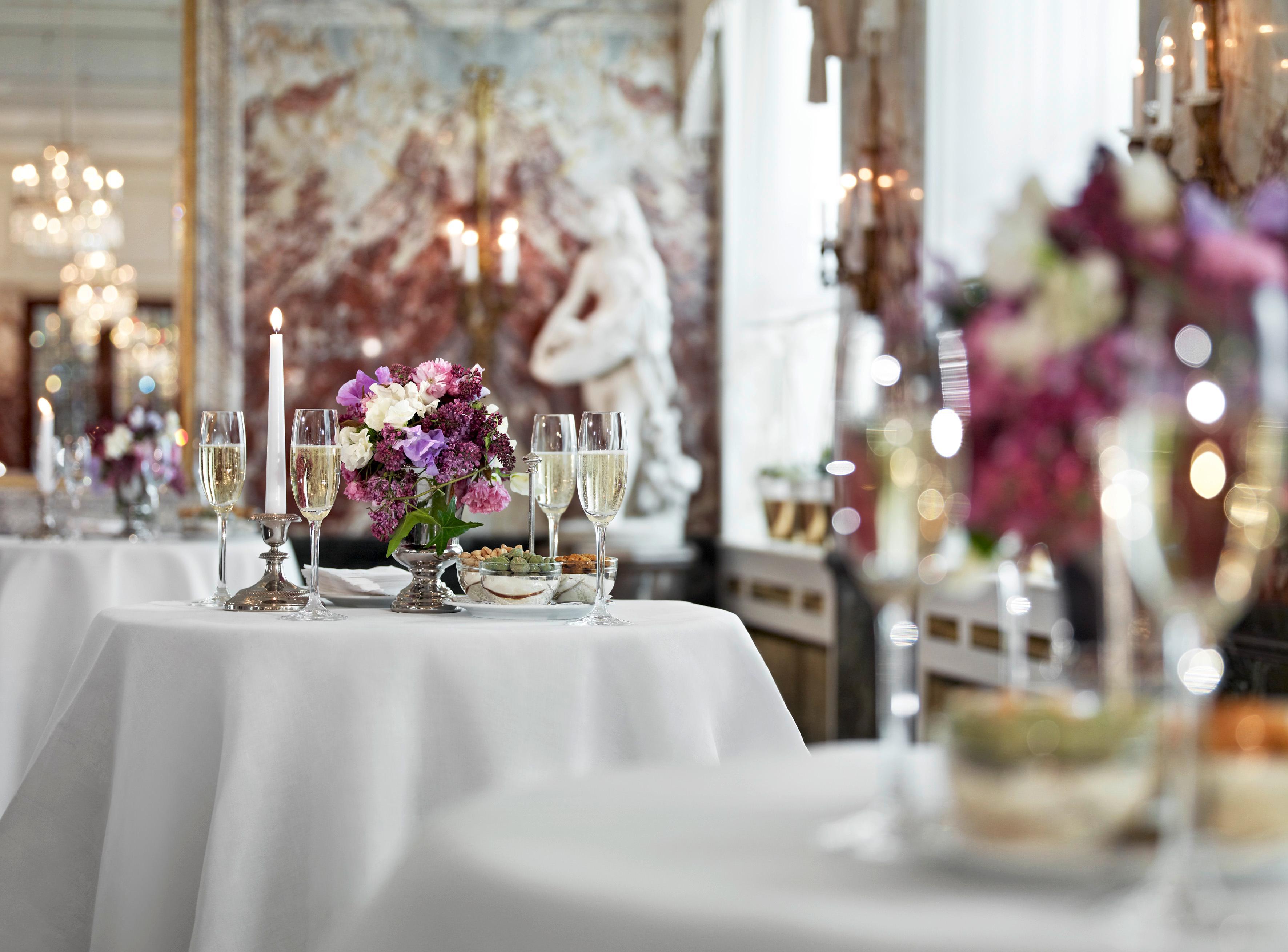 Hotel Sacher Wien Buitenkant foto The restaurant