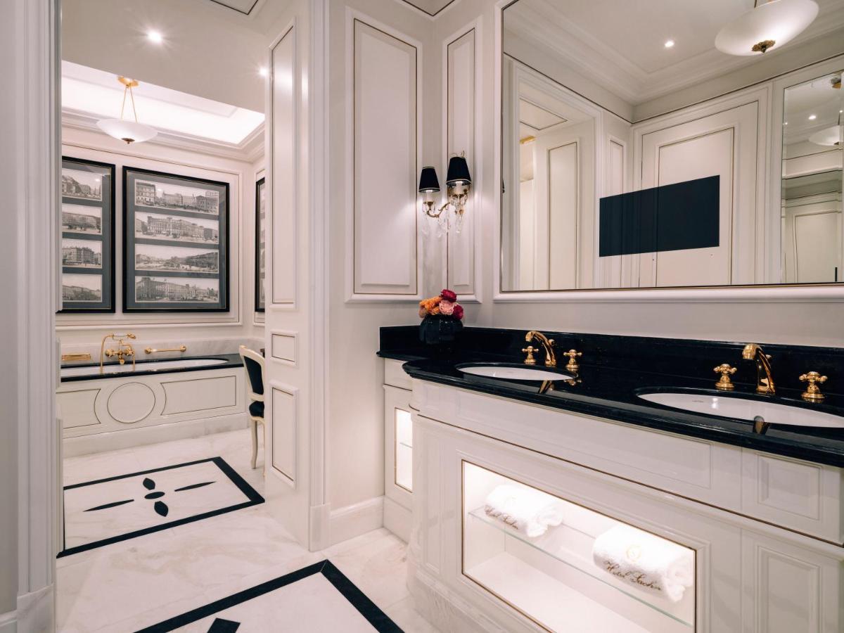 Hotel Sacher Wien Buitenkant foto Bathroom