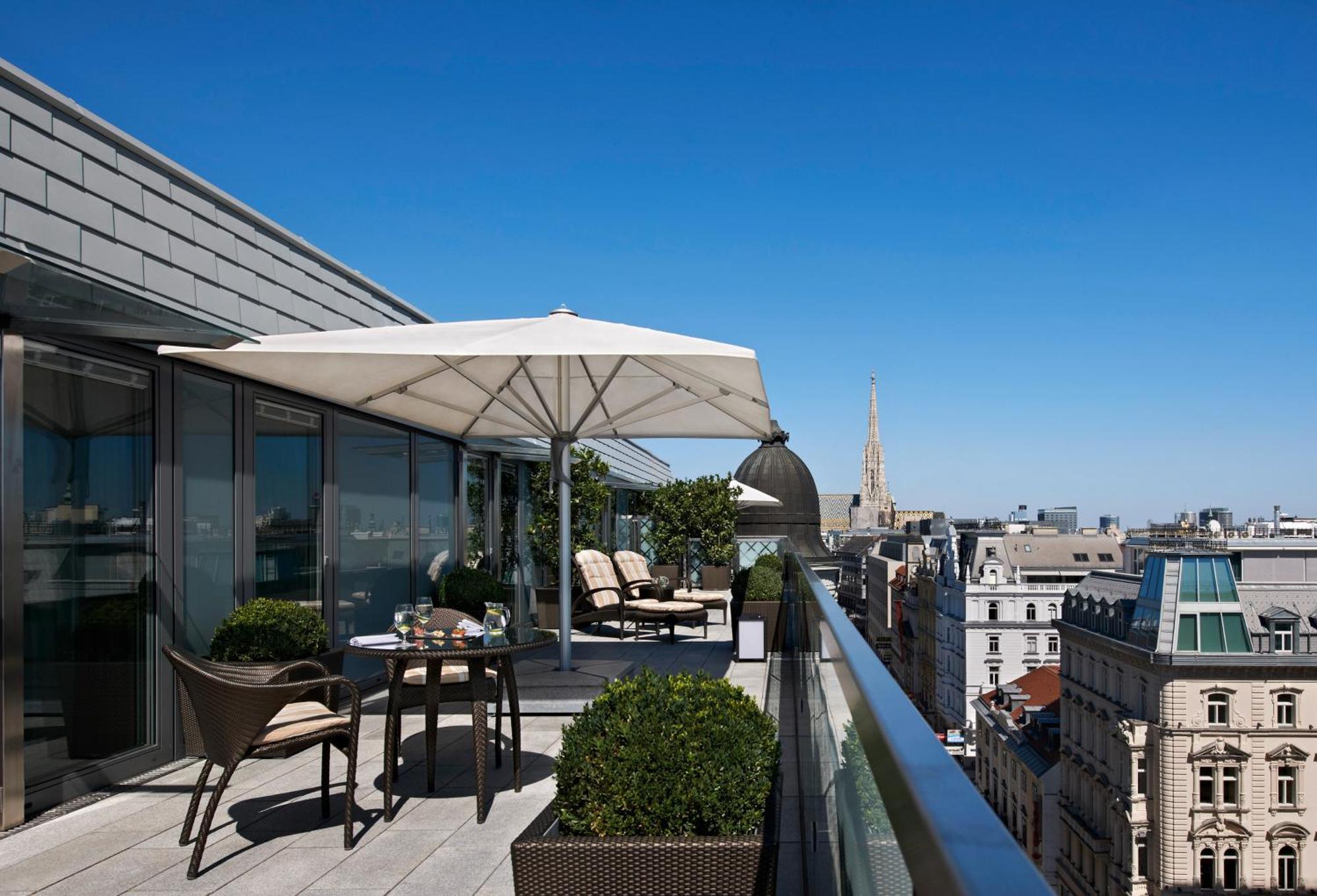 Hotel Sacher Wien Buitenkant foto The rooftop terrace