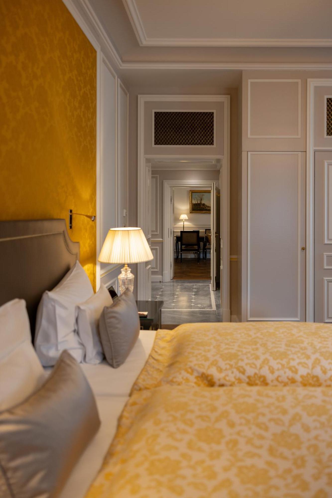 Hotel Sacher Wien Buitenkant foto